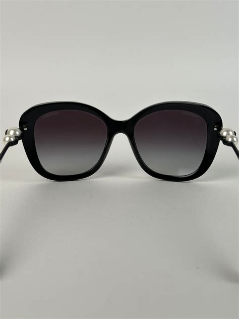 CHANEL 5339 BUTTERFLY PEARL SUNGLASSES BLACK .